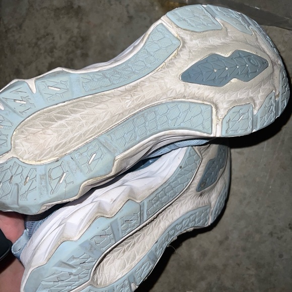 Blue women’s ASICS 8.5 - Picture 3 of 3